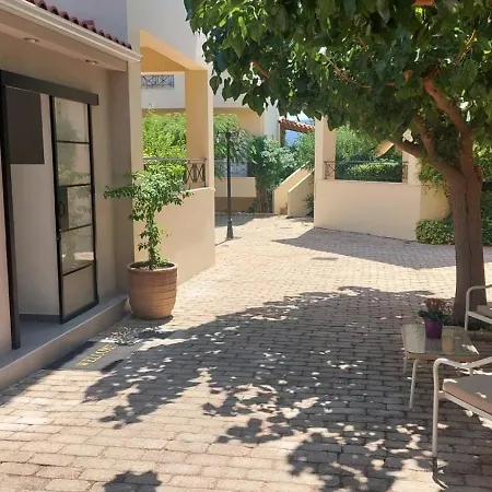 Villa Miramar Complex - *